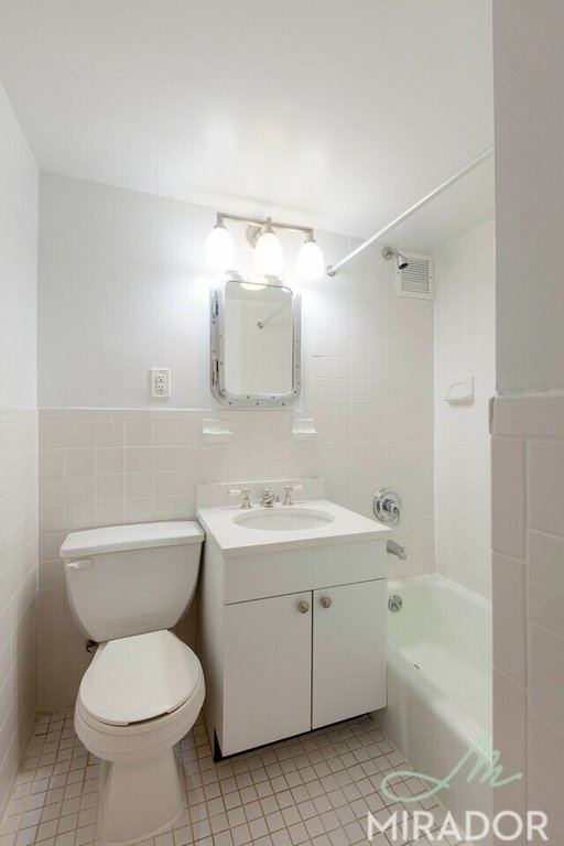 255 W 14th Street 4B