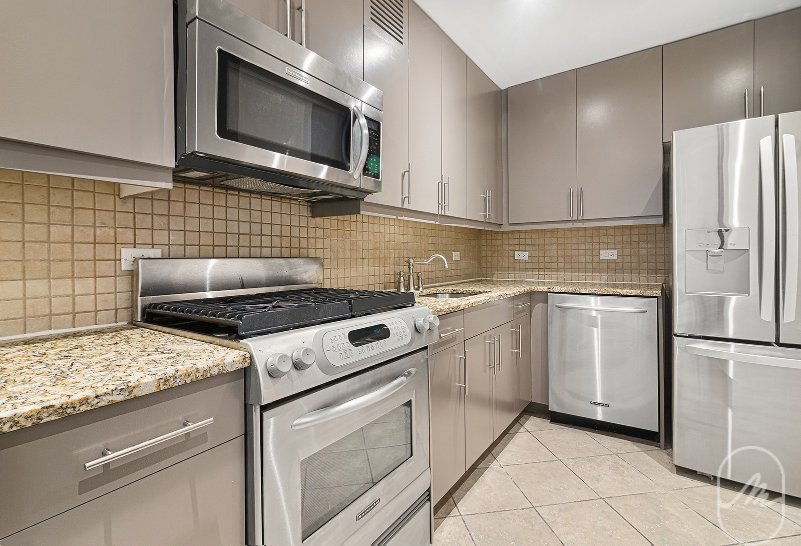 270 Park Avenue S 7F