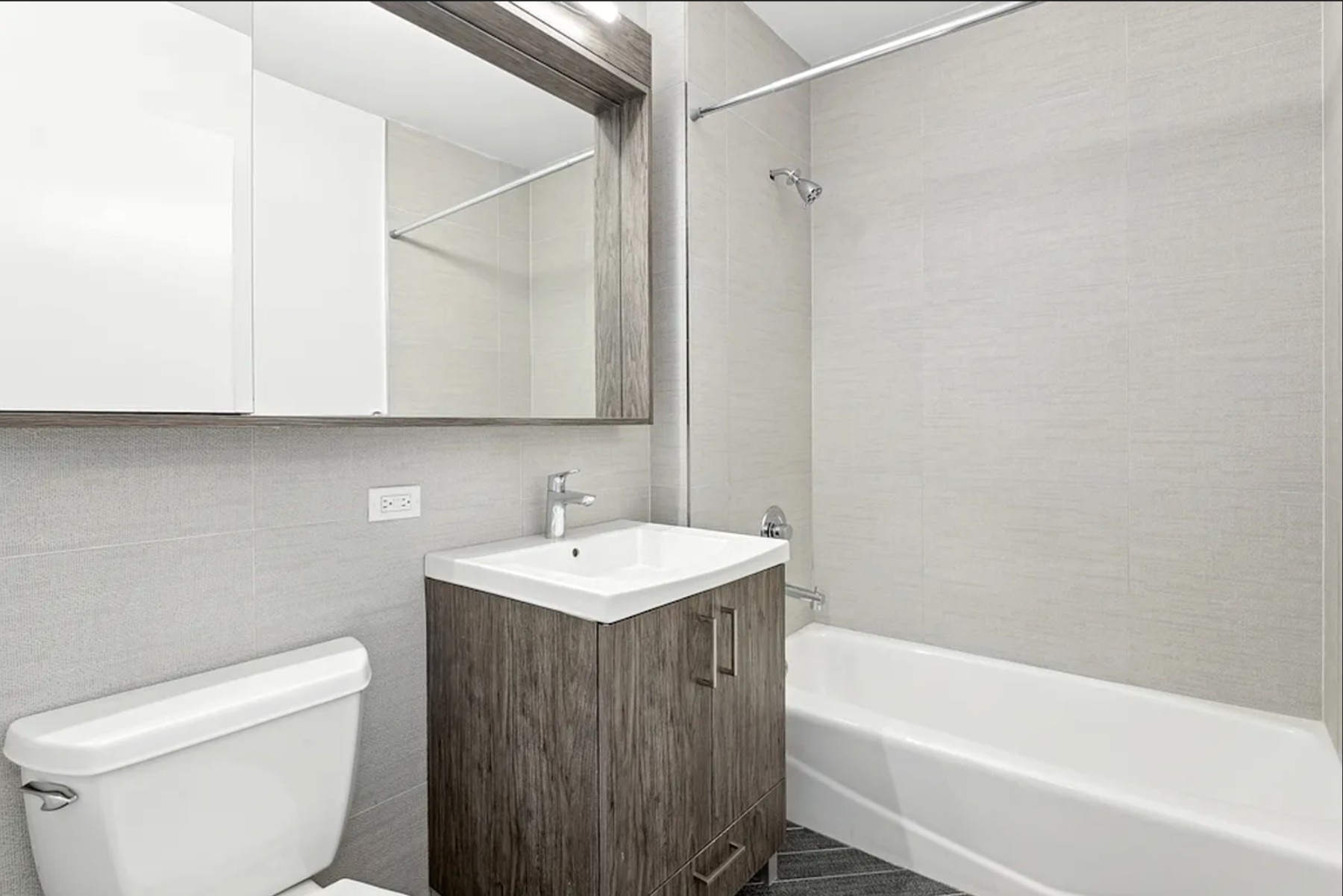 345 E 94th Street 19F