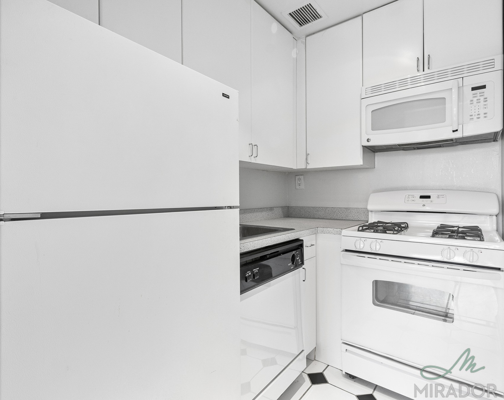 153 E 32nd Street 6g
