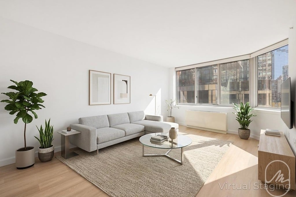 561 10th Avenue 19G