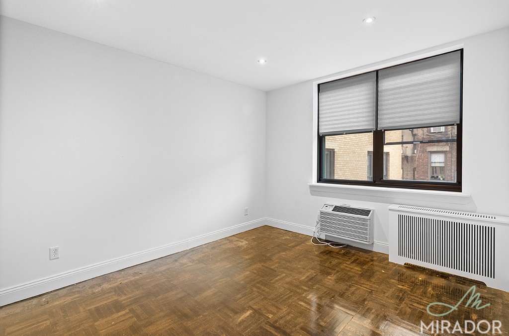 255 W 14th Street 5J
