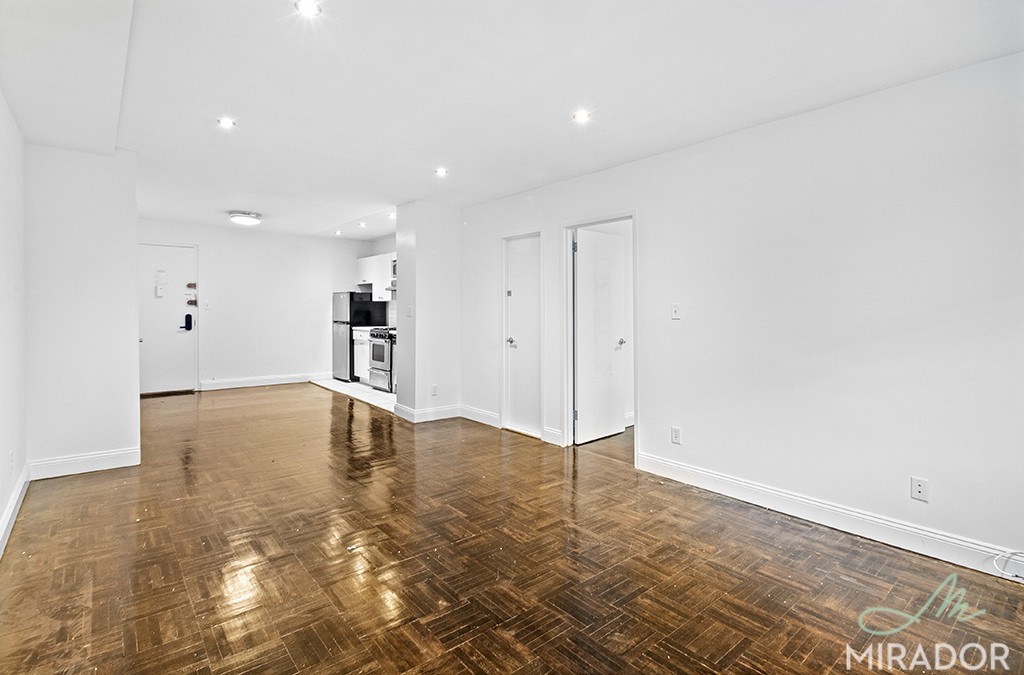 255 W 14th Street 5J