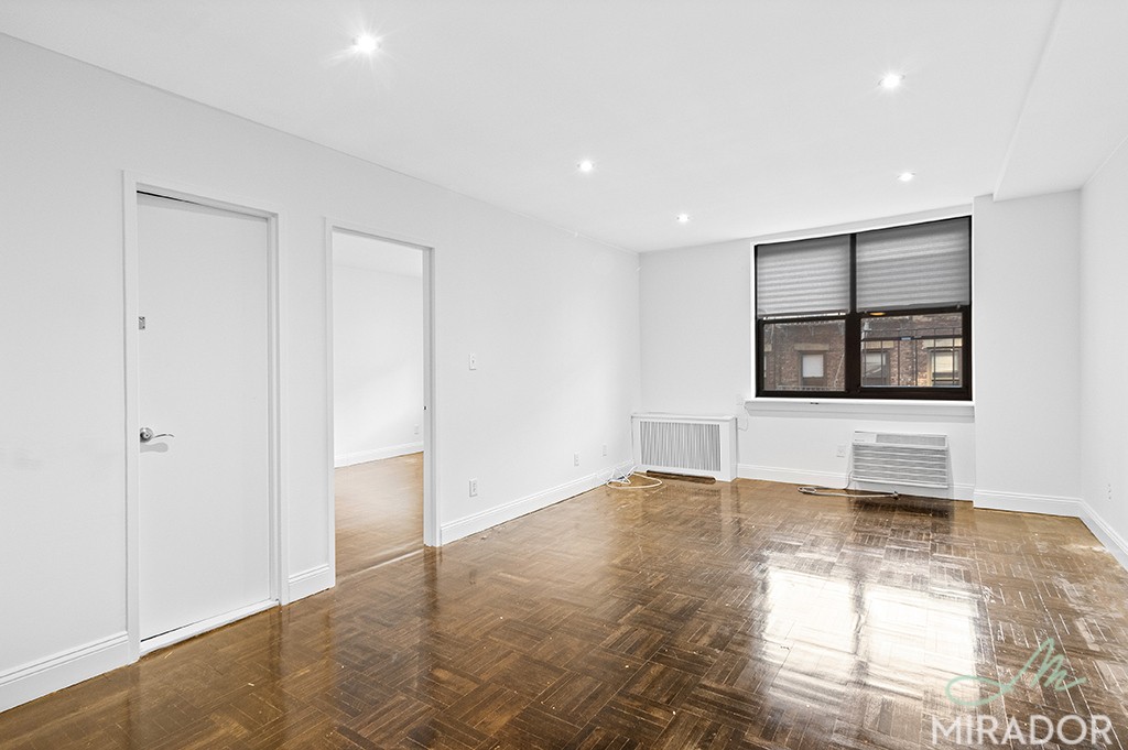 255 W 14th Street 5J