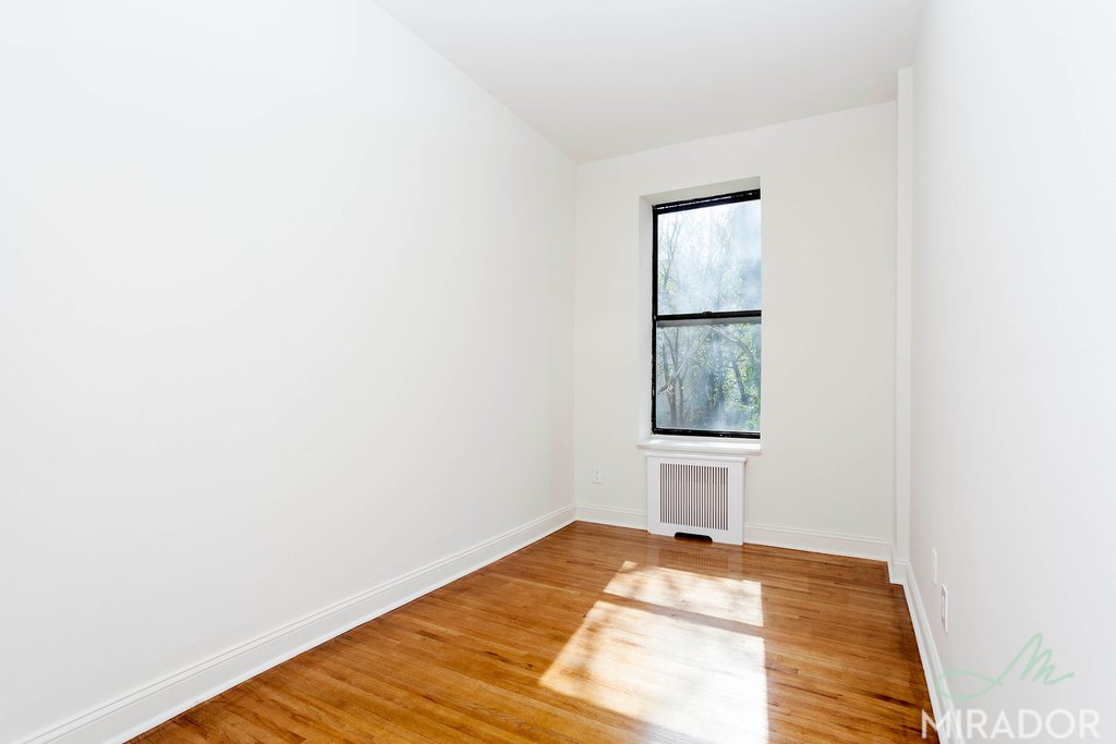 1560 York Avenue 4B