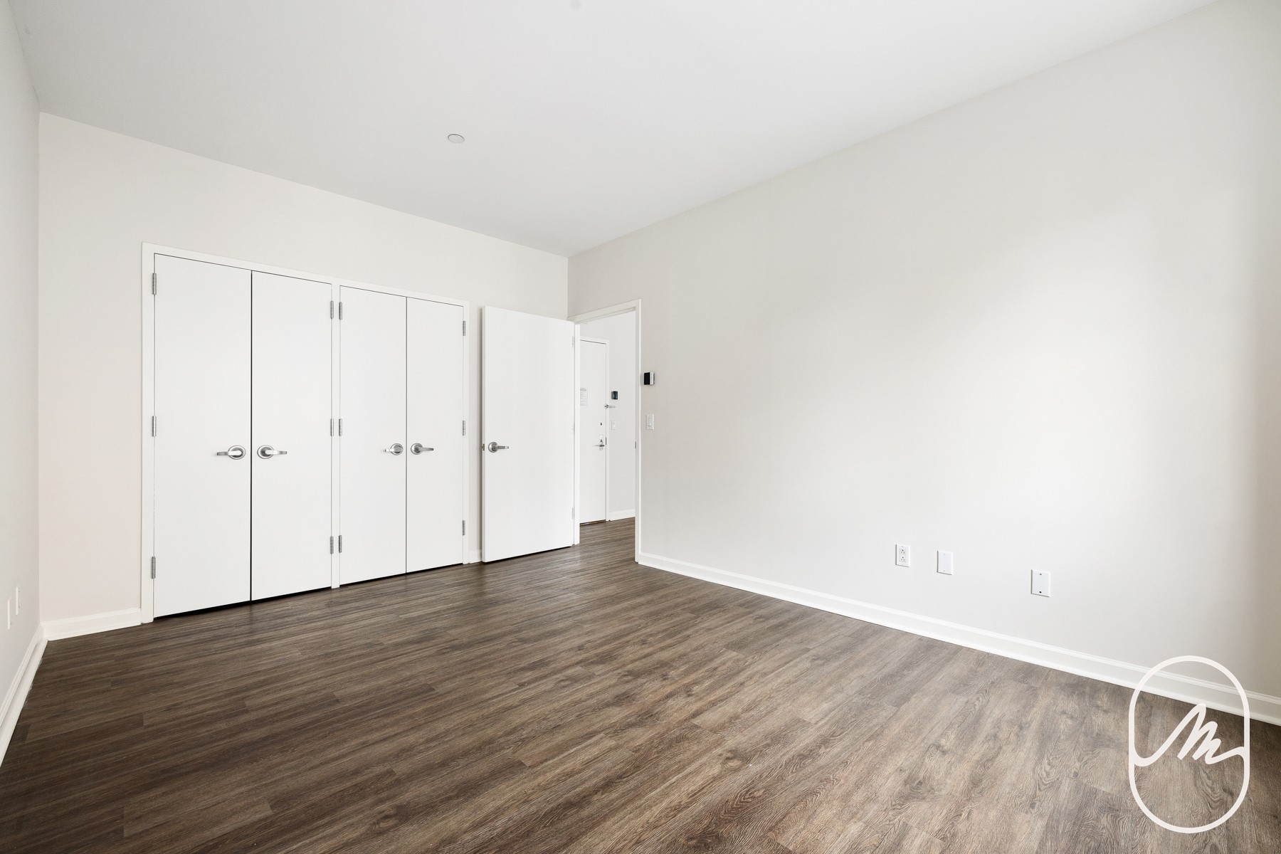 15 Park Row 23M