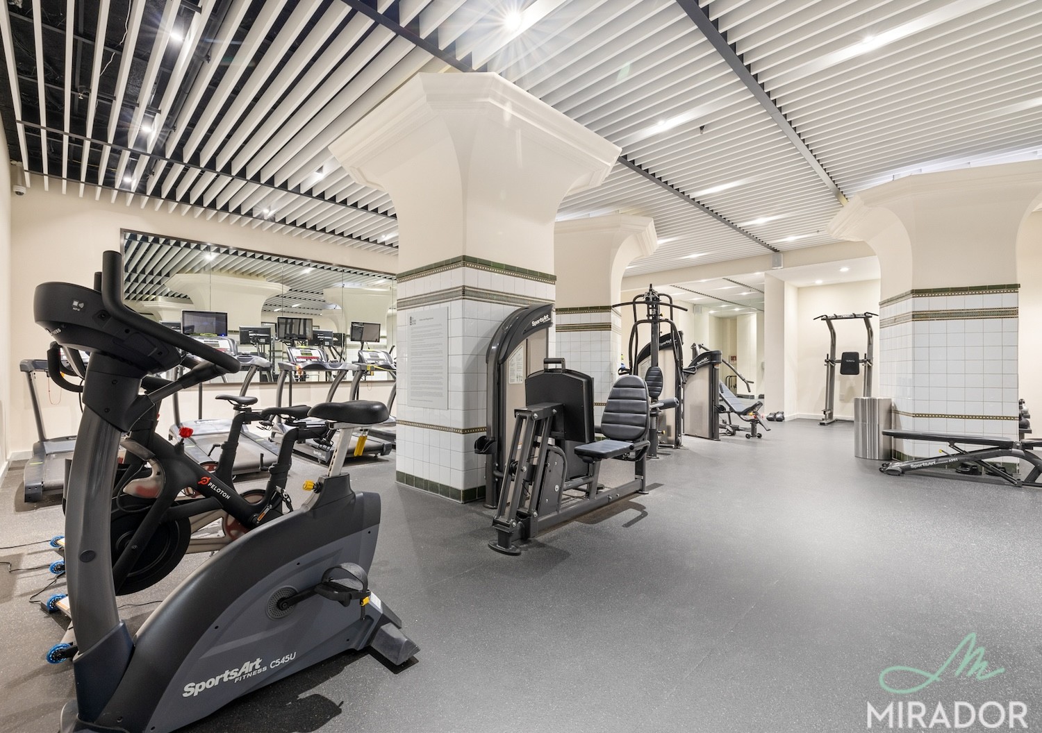 15 Park Row 23M