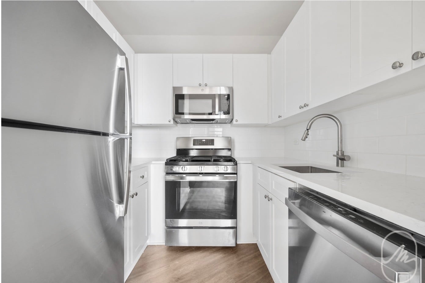 15 Park Row 23E