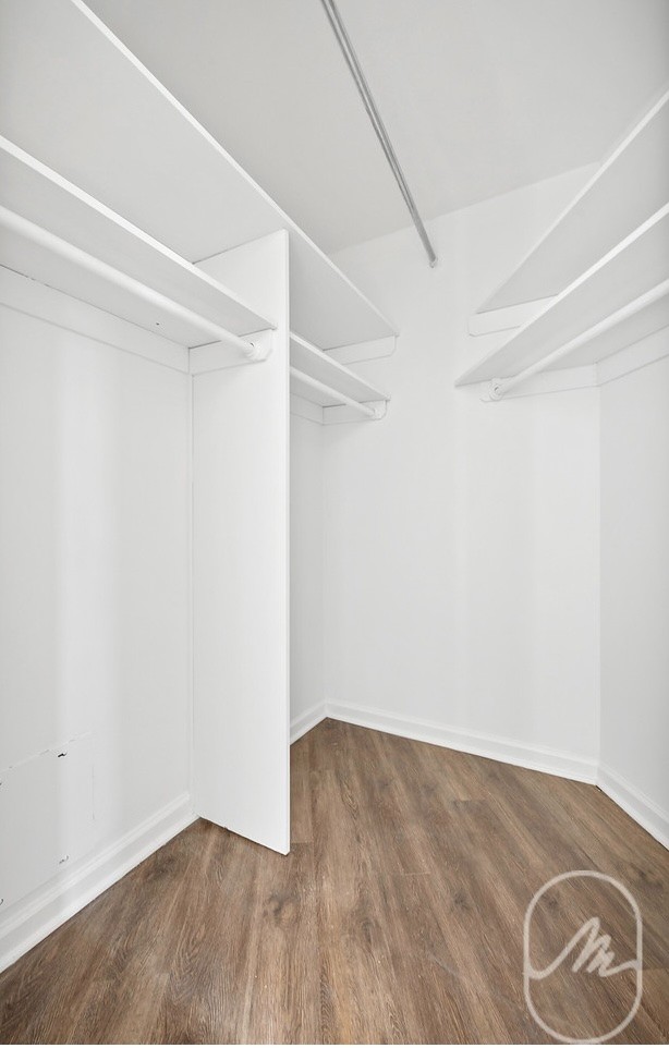 15 Park Row 23E