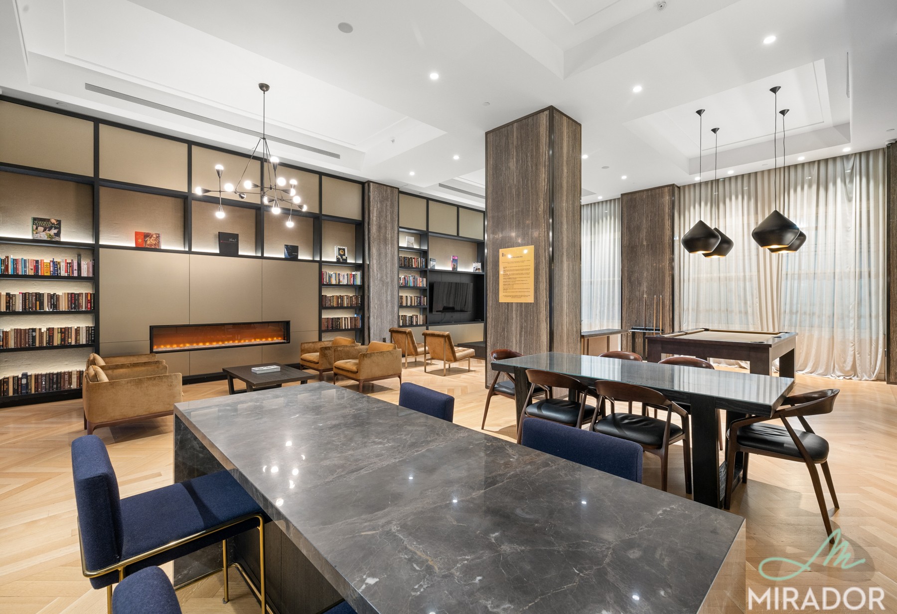 15 Park Row 16A