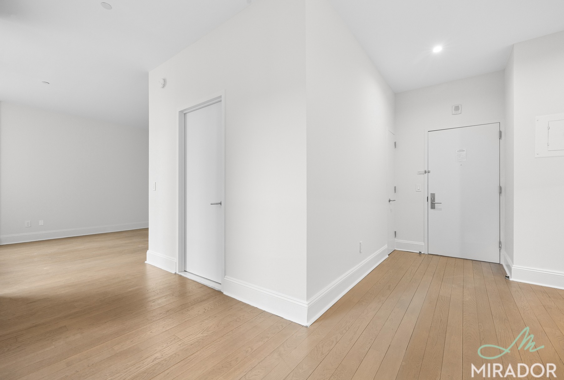 15 Park Row 16A