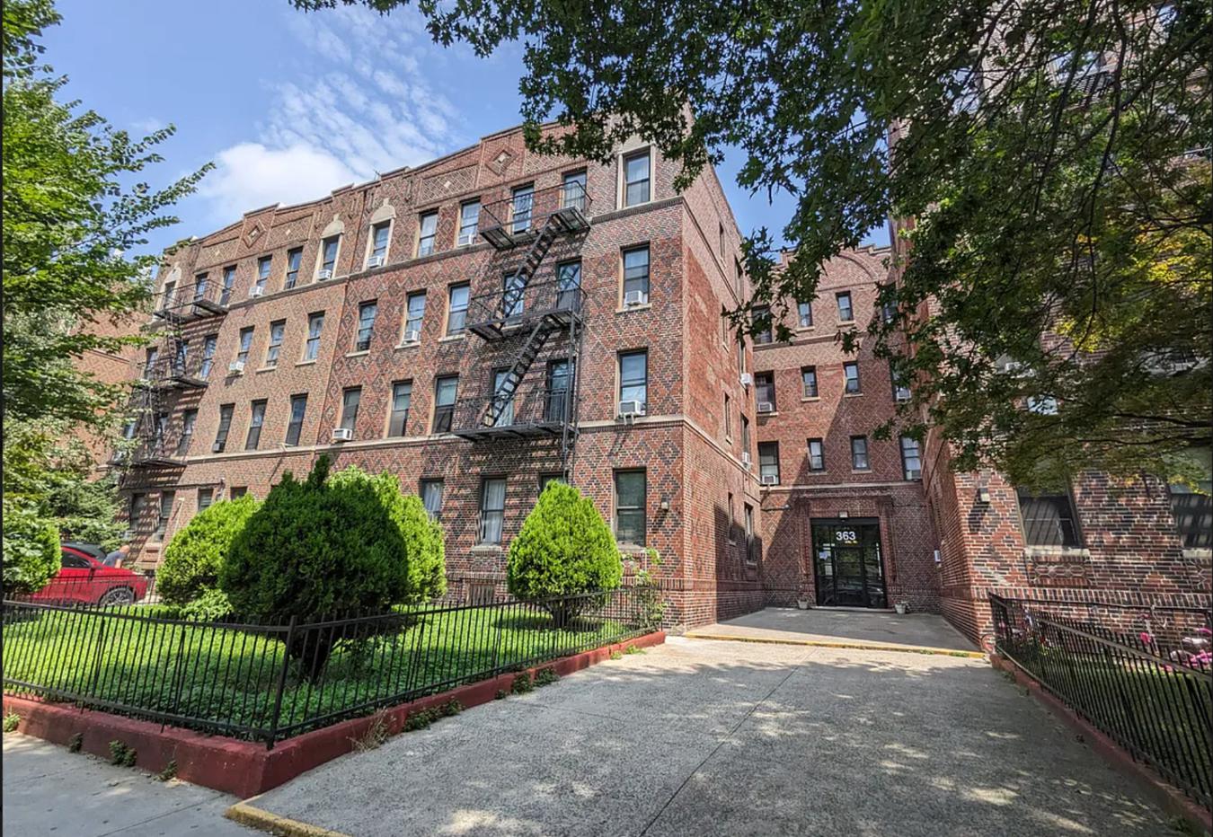 363 Ocean Parkway d11