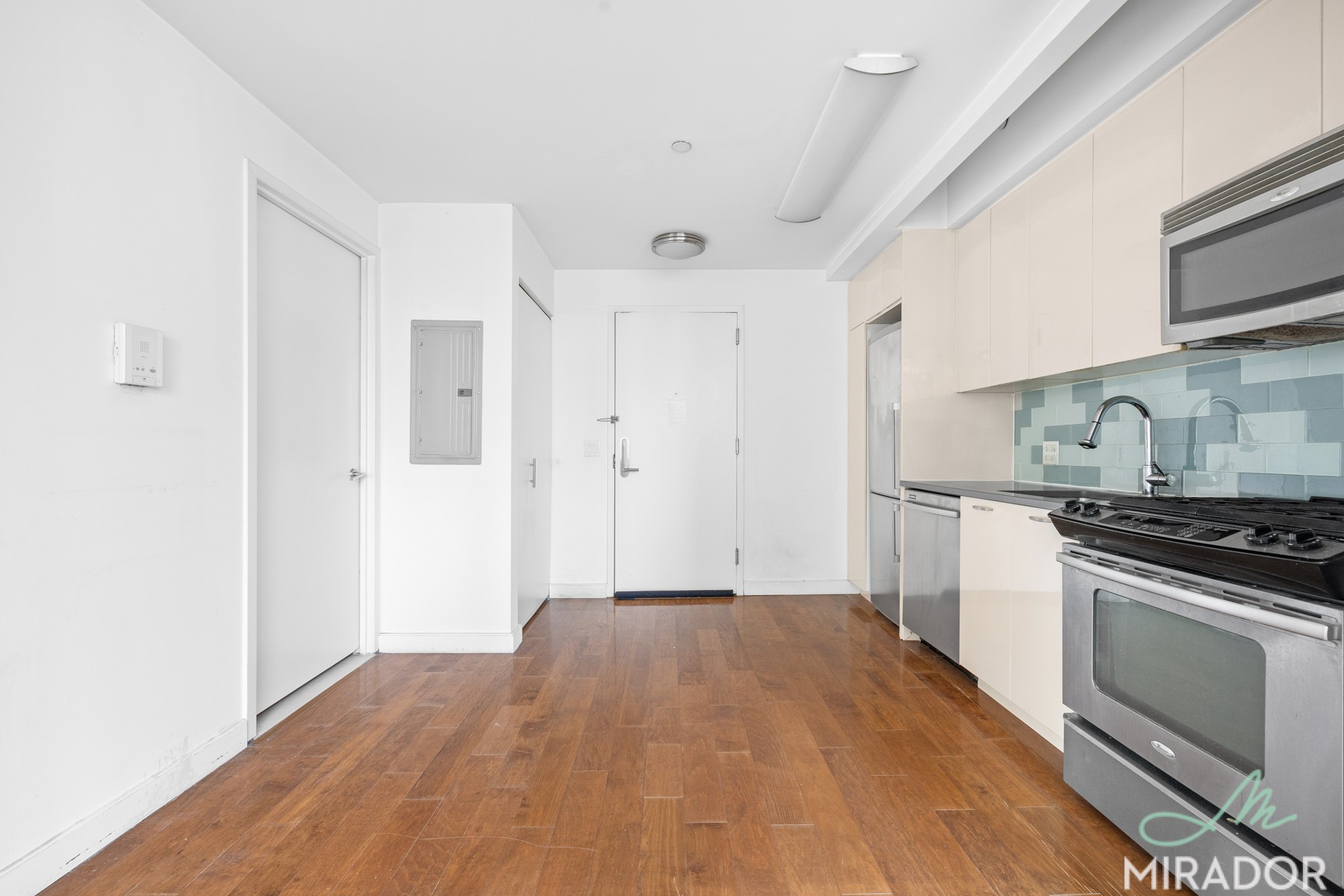 80 Dekalb Avenue 18H