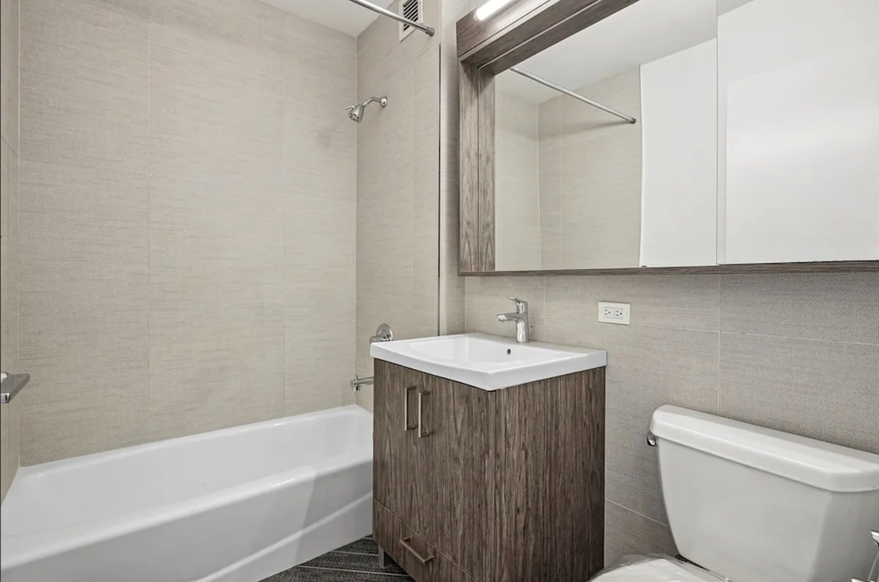 345 E 94th Street 3G