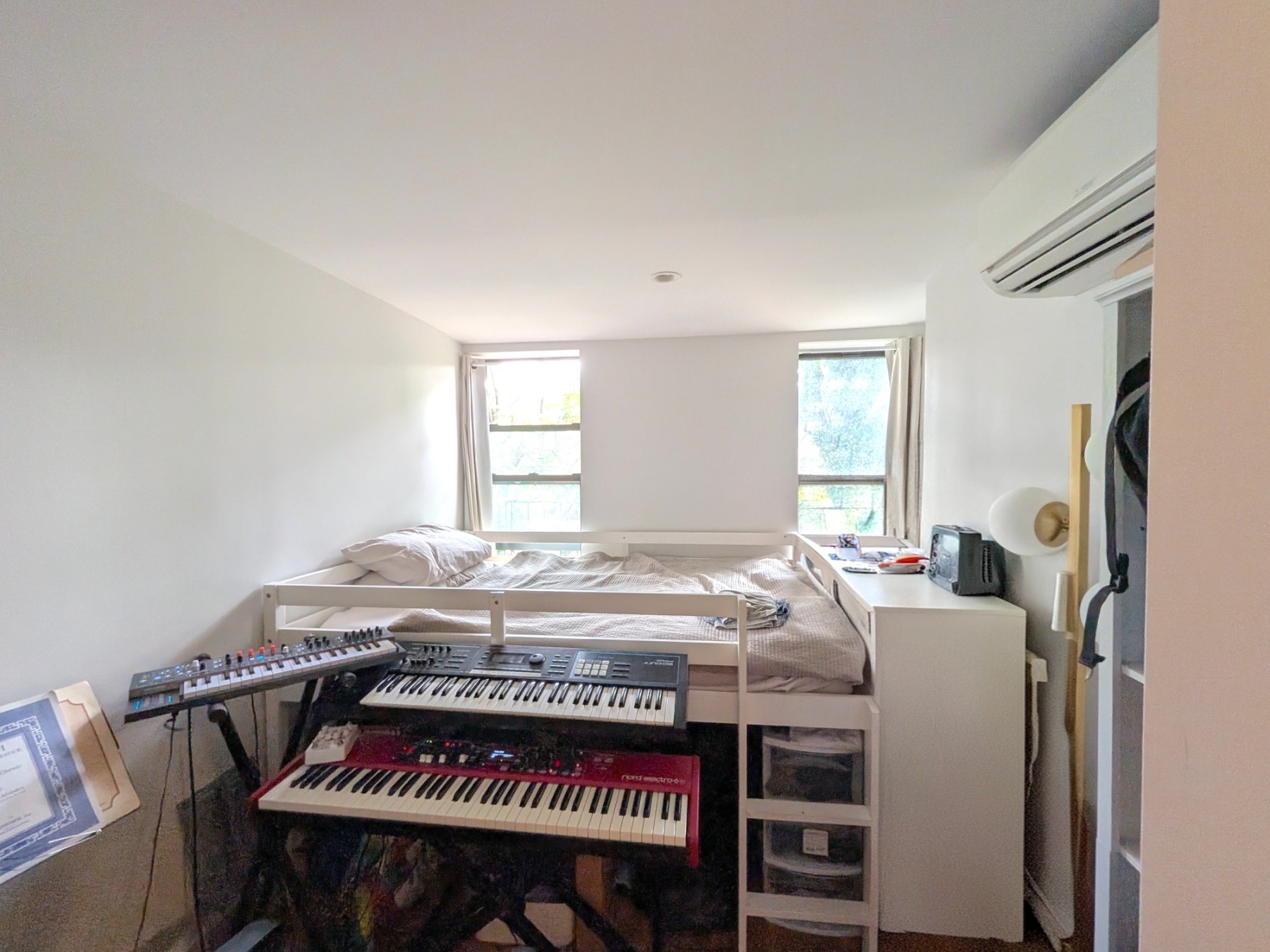 738 E 6th Street 4b