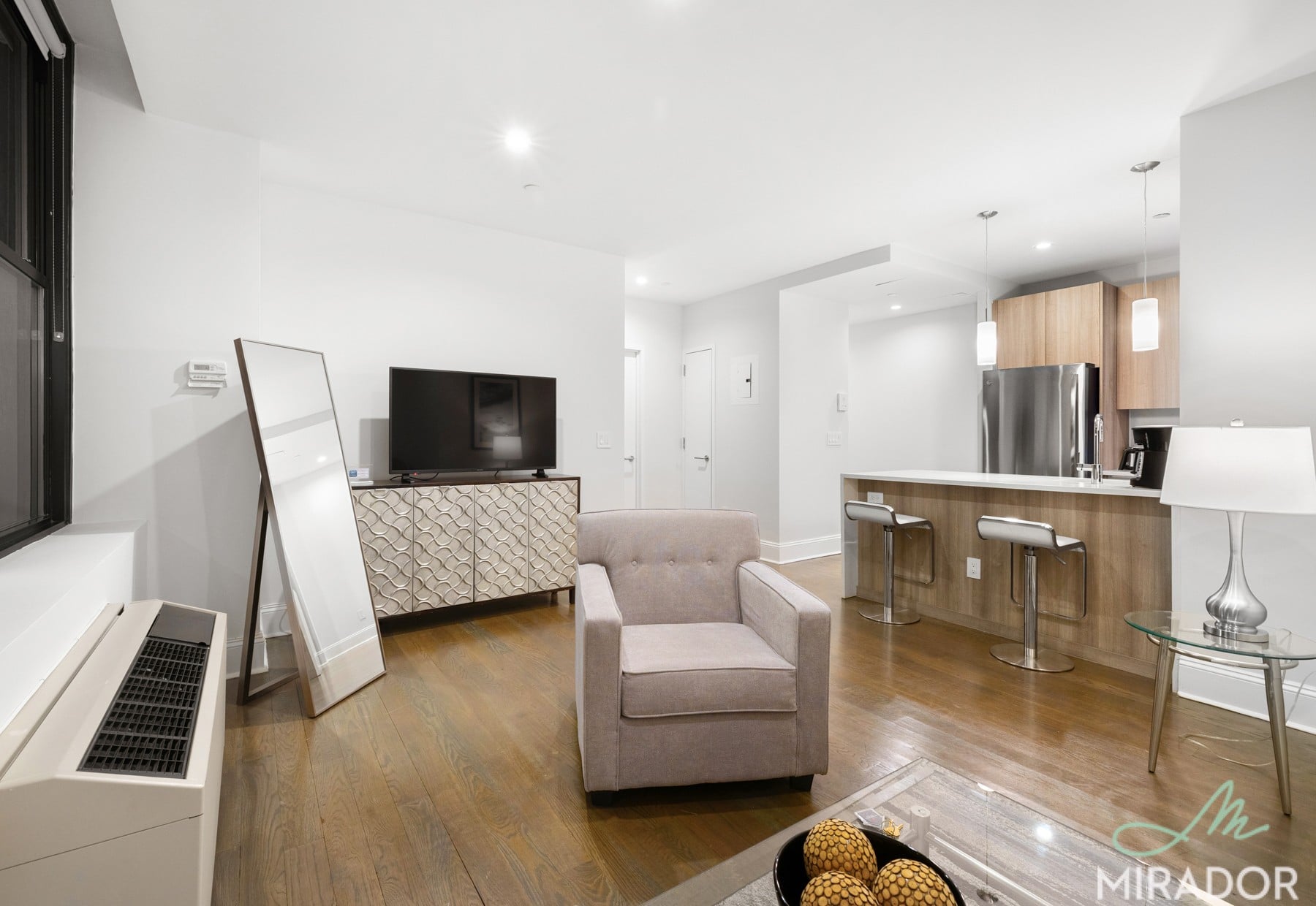 15 Park Row 10F