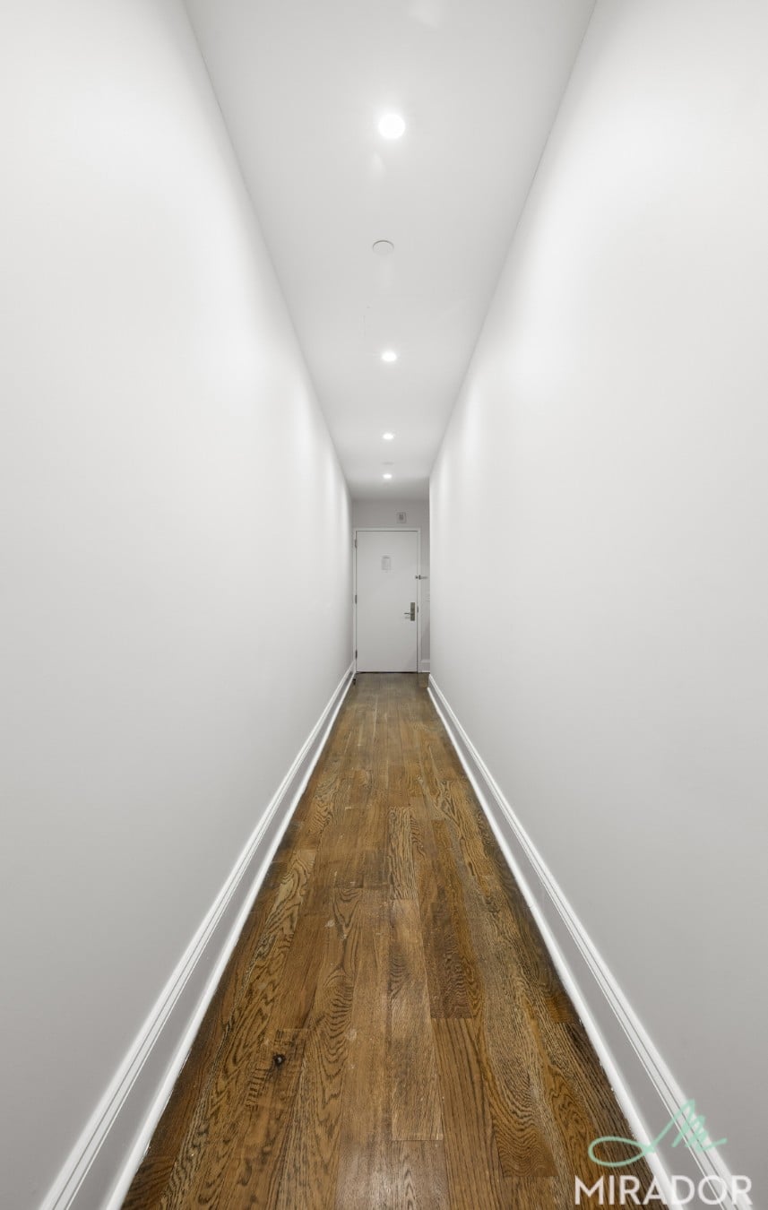 15 Park Row 10F