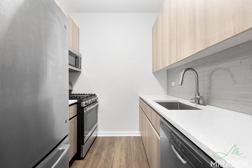 15 Park Row 21N