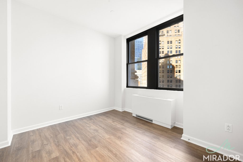15 Park Row 21N