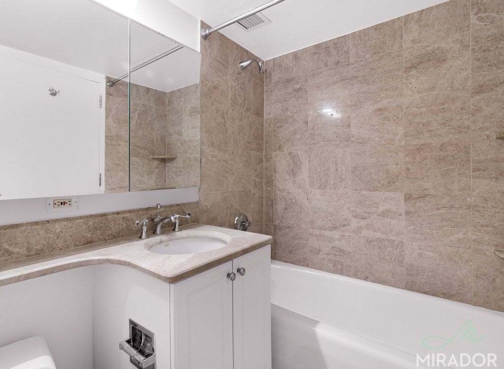 60 W 23rd Street 1607