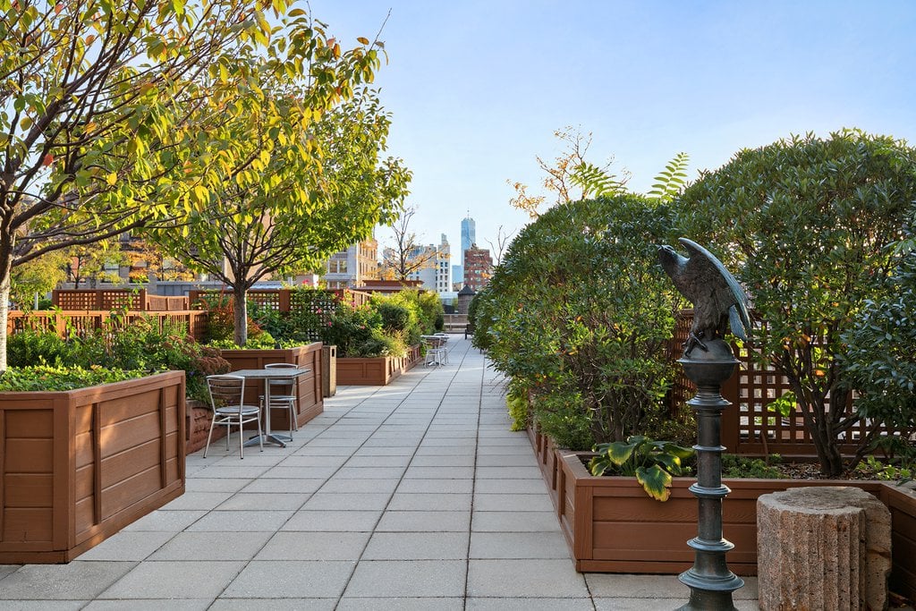60 W 23rd Street 1607