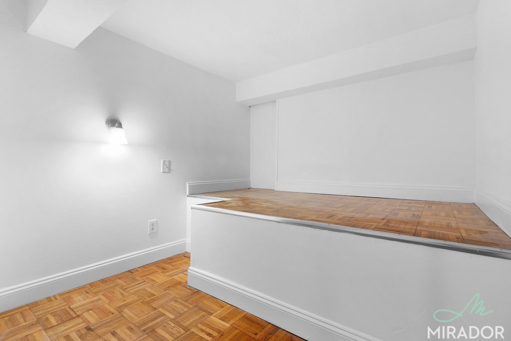 43 W 16th Street 2G