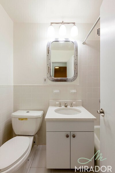 43 W 16th Street 4G