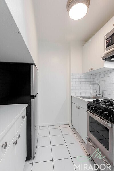 43 W 16th Street 4G
