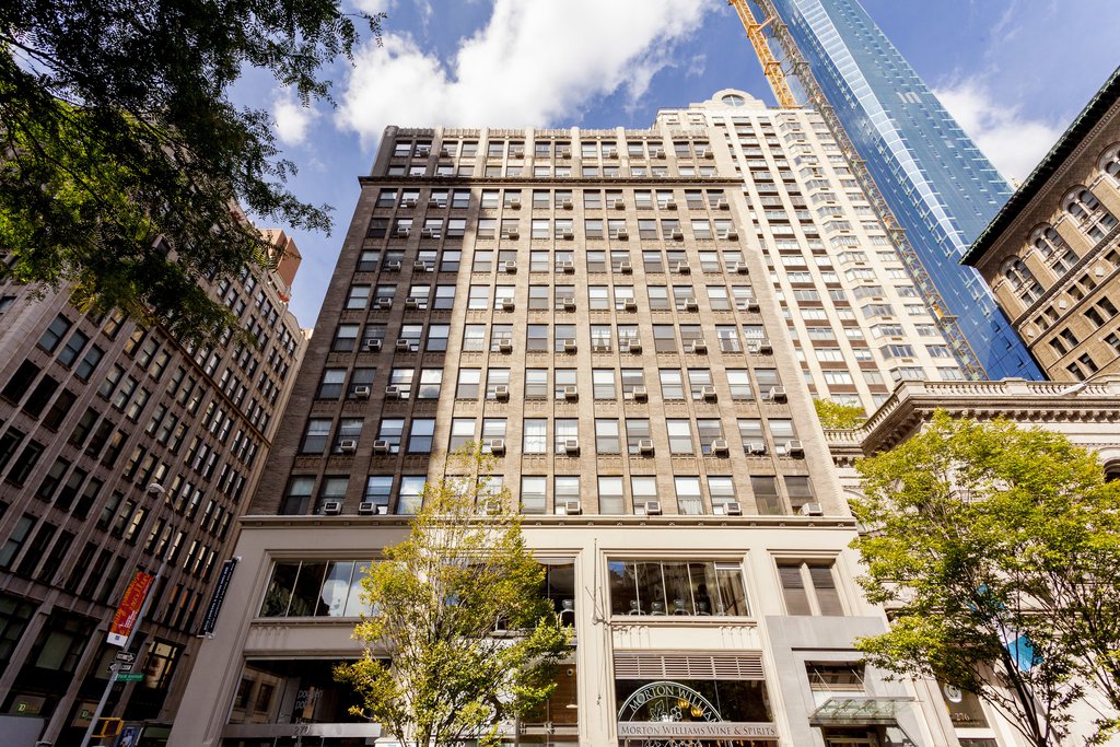 270 Park Avenue S 8C