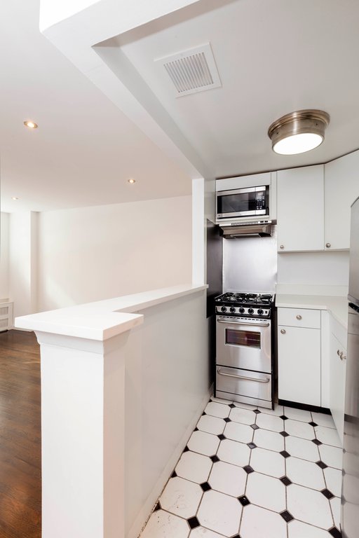 27 W 16th Street 2C