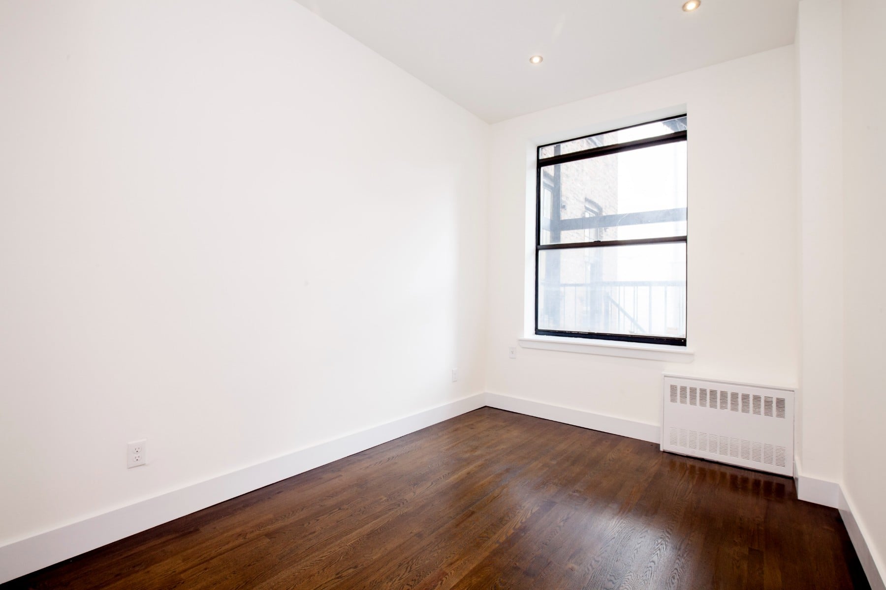 27 W 16th Street 3J