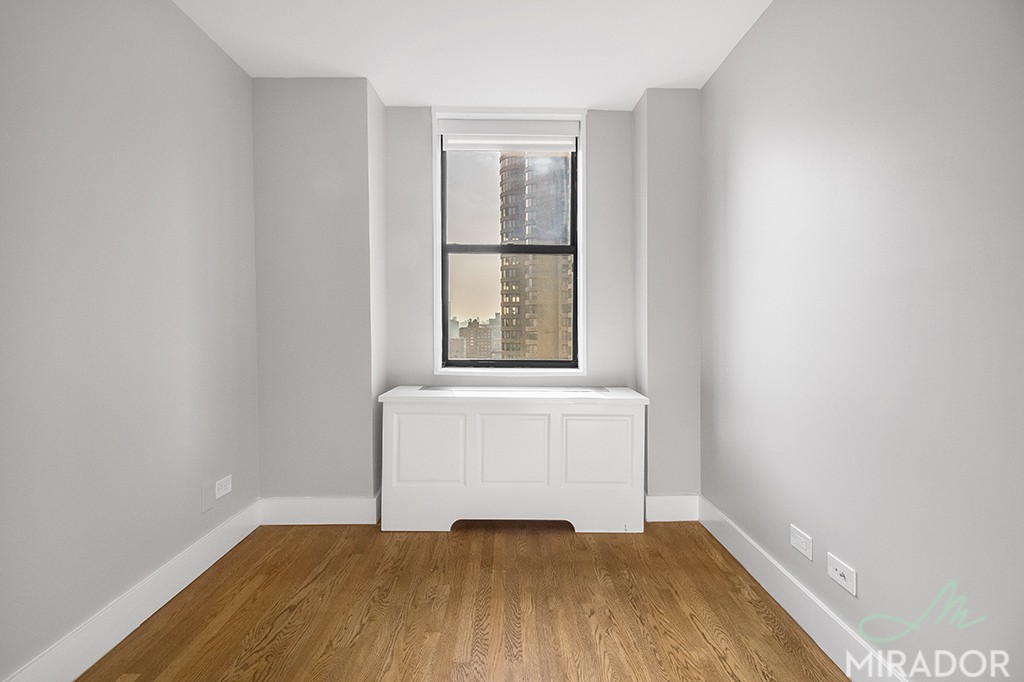 330 E 39th Street 25M