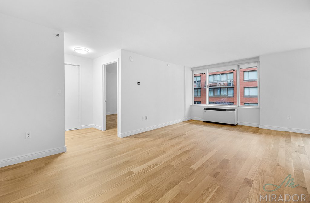 60 W 23rd Street 815