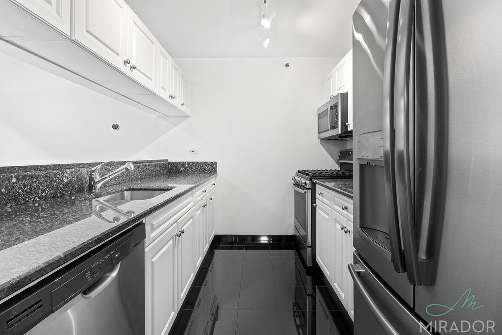 60 W 23rd Street 815