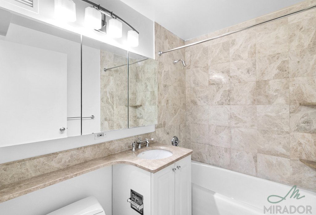 60 W 23rd Street 815