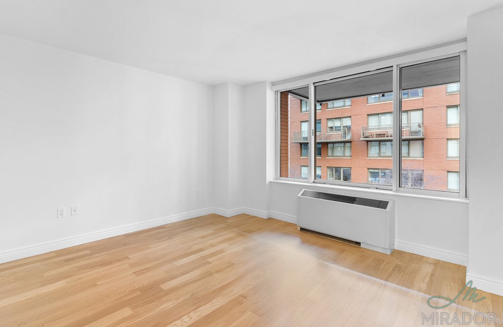 60 W 23rd Street 815