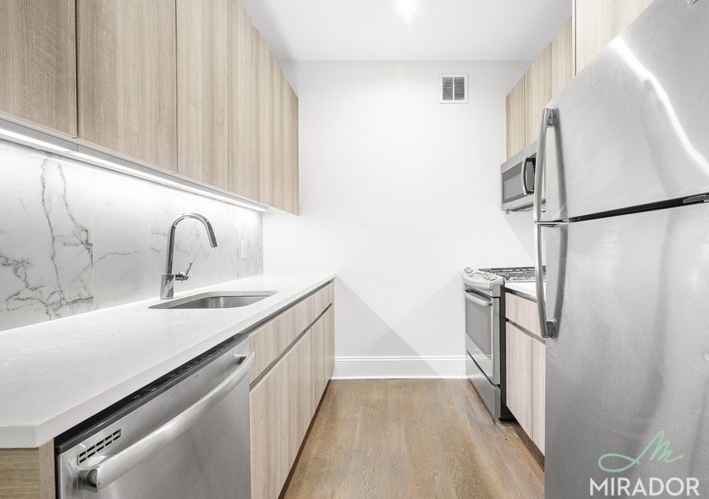 15 Park Row 9K