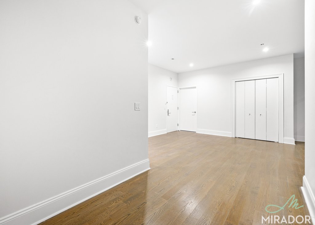 15 Park Row 9K