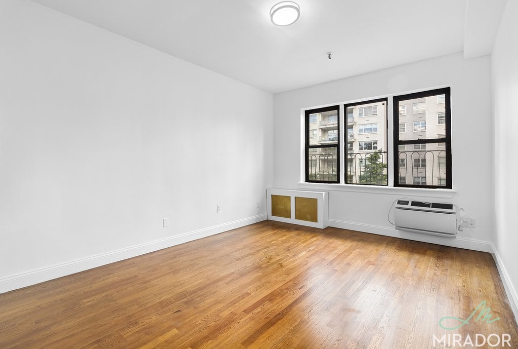 1435 York Avenue 5C