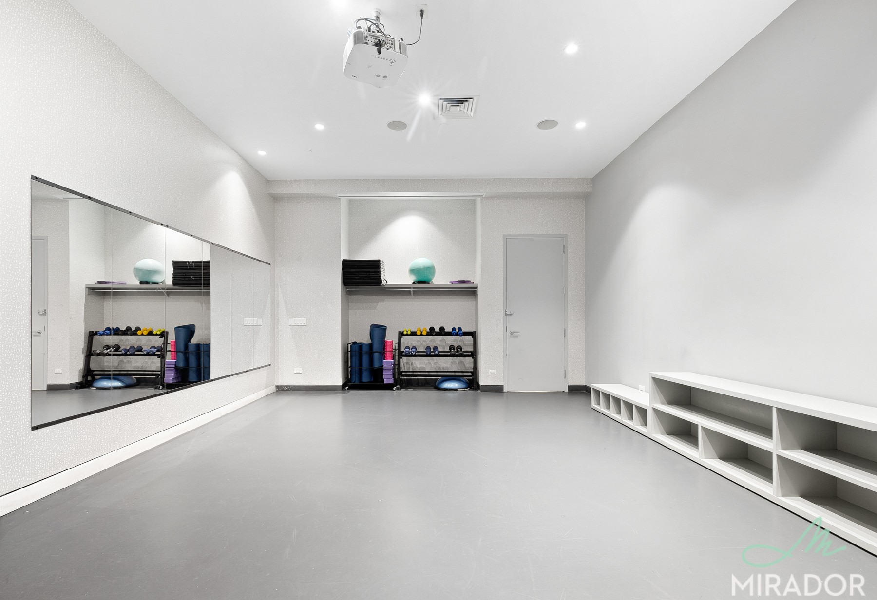 80 Dekalb Avenue 18L