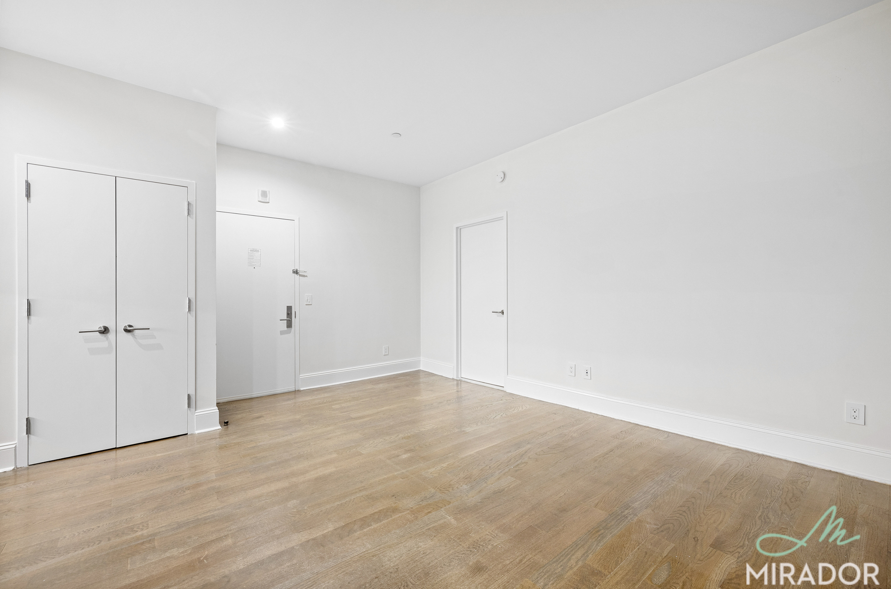 15 Park Row 21G