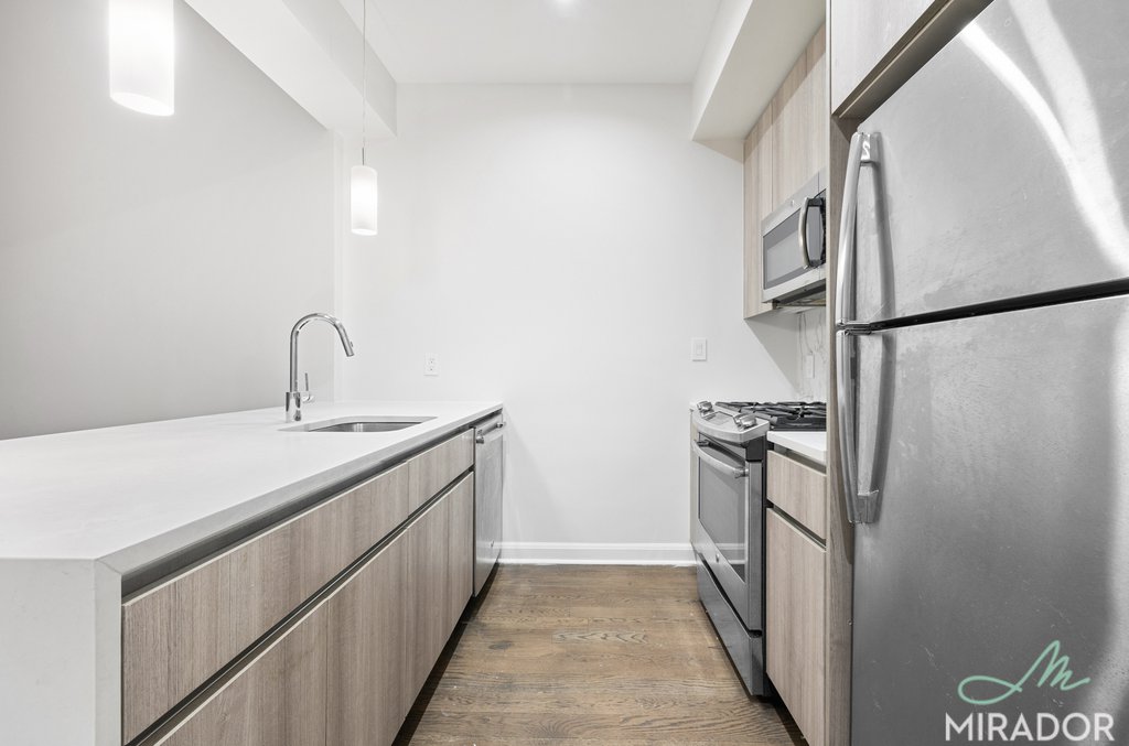 15 Park Row 6H