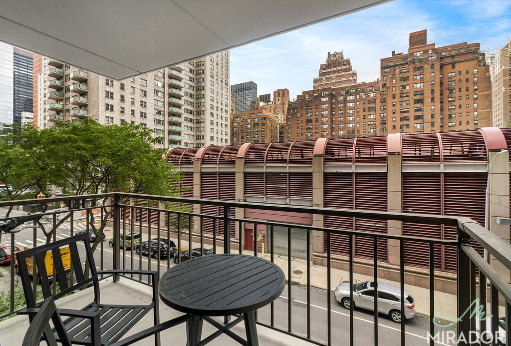330 E 39th Street 31F