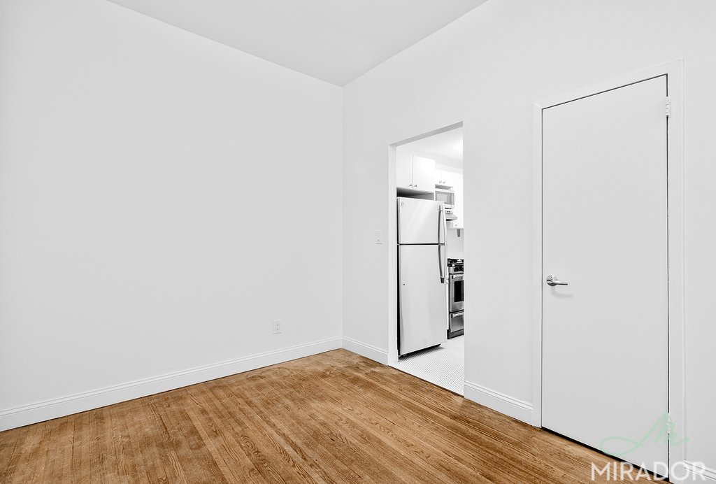 10 E 13th Street 3G