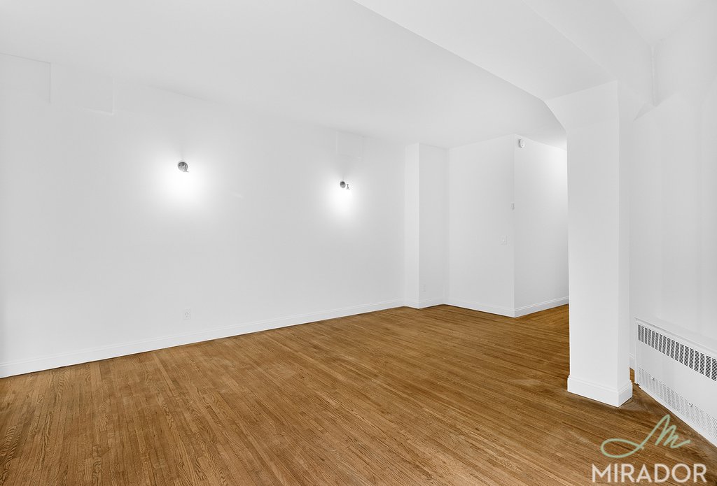 10 E 13th Street 3G