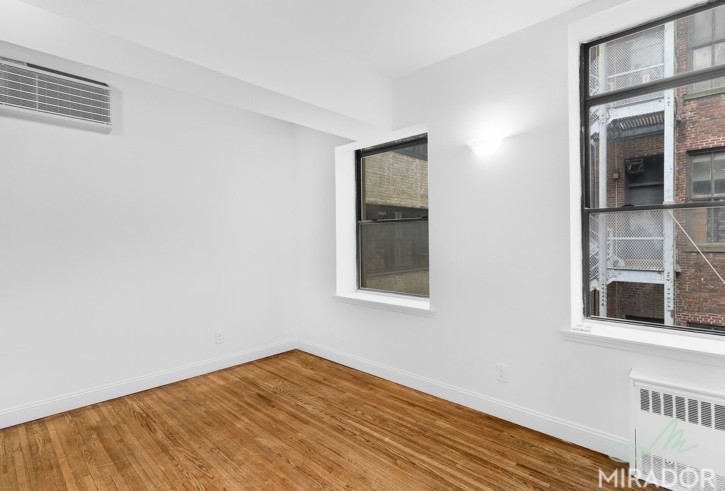 10 E 13th Street 3G