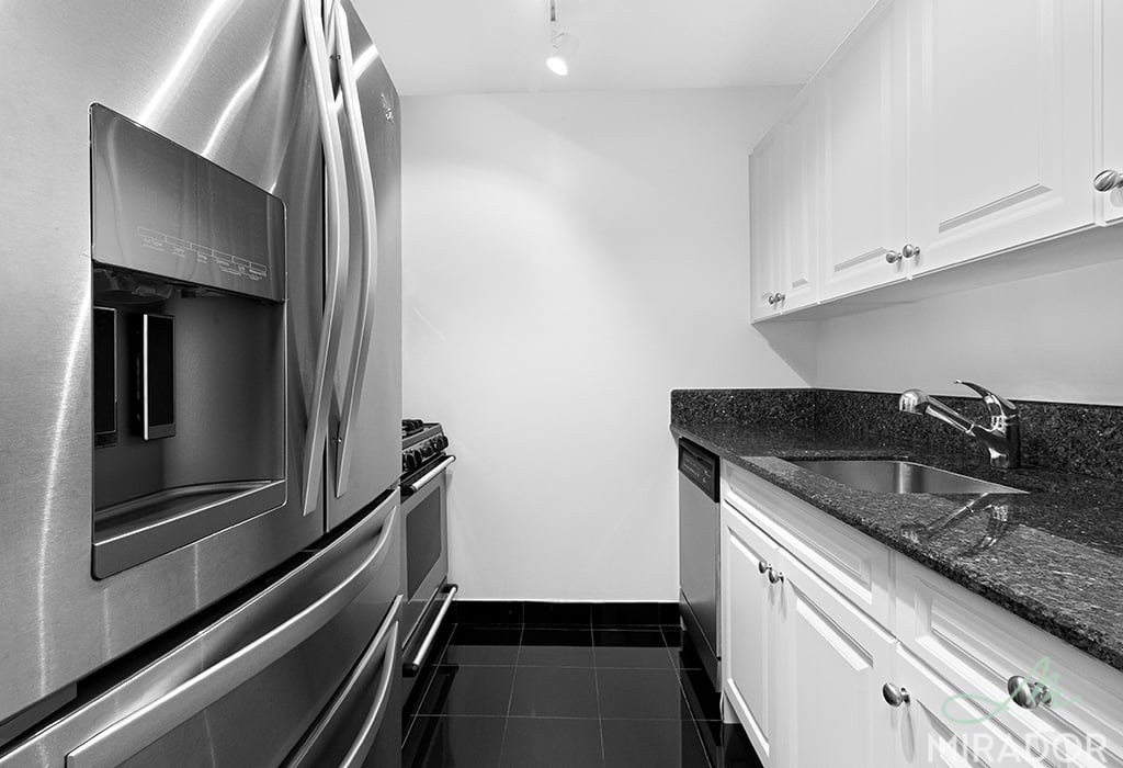 60 W 23rd Street 927