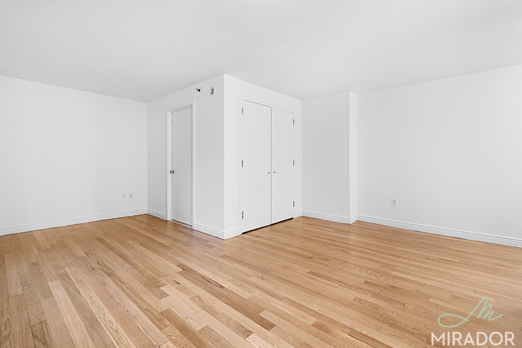 60 W 23rd Street 927