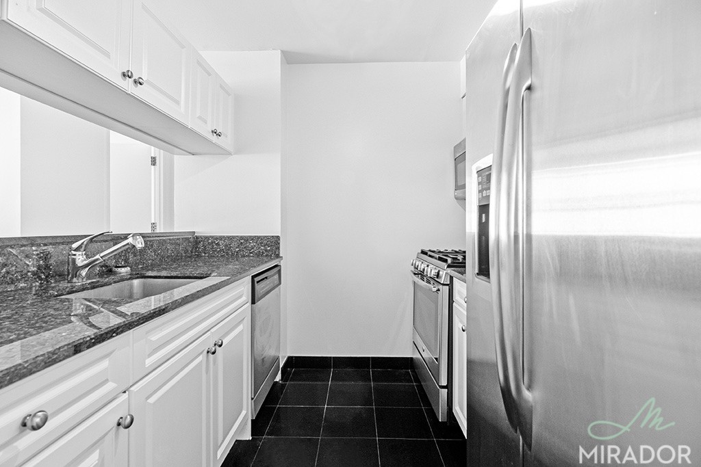 60 W 23rd Street 851