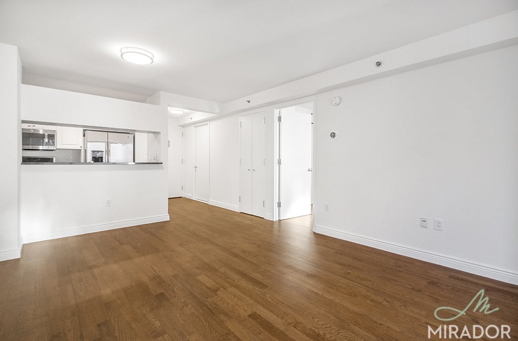 60 W 23rd Street 922